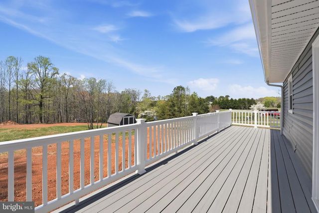 22064 YELLOWBOTTOM, Lignum, VA 22726