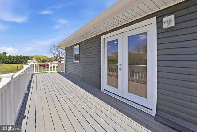 22064 YELLOWBOTTOM, Lignum, VA 22726