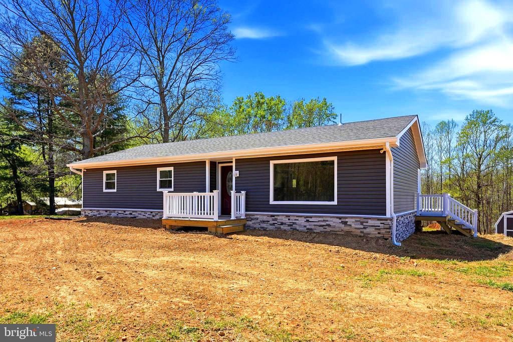 22064 YELLOWBOTTOM, Lignum, VA 22726