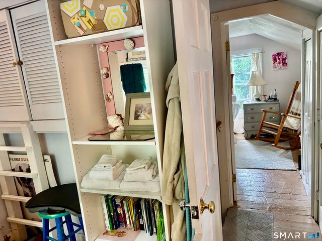 20 Hickok Avenue, Bethel, CT 06801