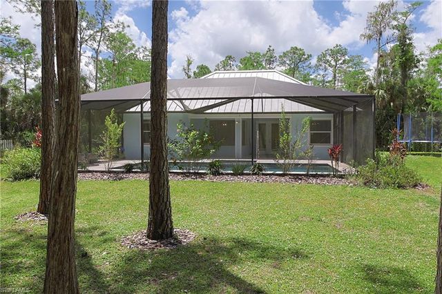 421 35th AVE NE, Naples, FL 34120