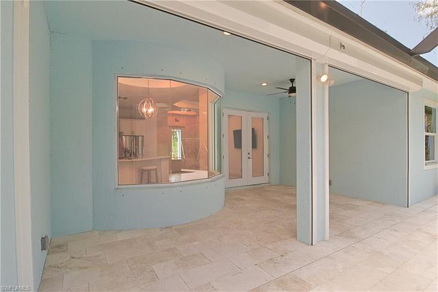 421 35th AVE NE, Naples, FL 34120