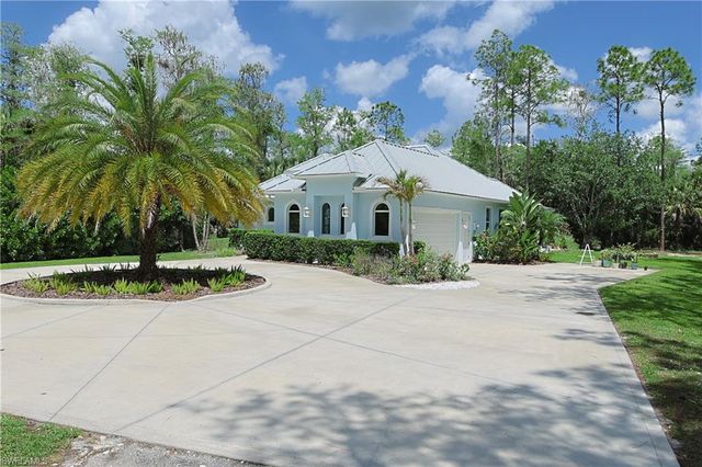 421 35th AVE NE, Naples, FL 34120
