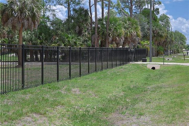 421 35th AVE NE, Naples, FL 34120
