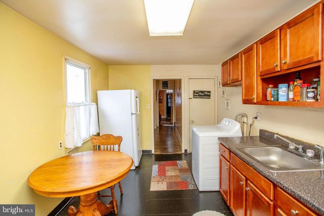 576 BATH, Bristol, PA 19007