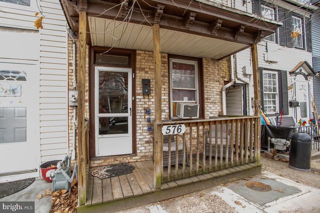 576 BATH, Bristol, PA 19007