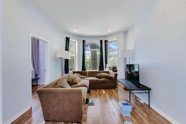 1418 S Saint Louis Avenue, Chicago, IL 60623