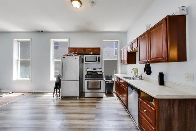 1418 S Saint Louis Avenue, Chicago, IL 60623