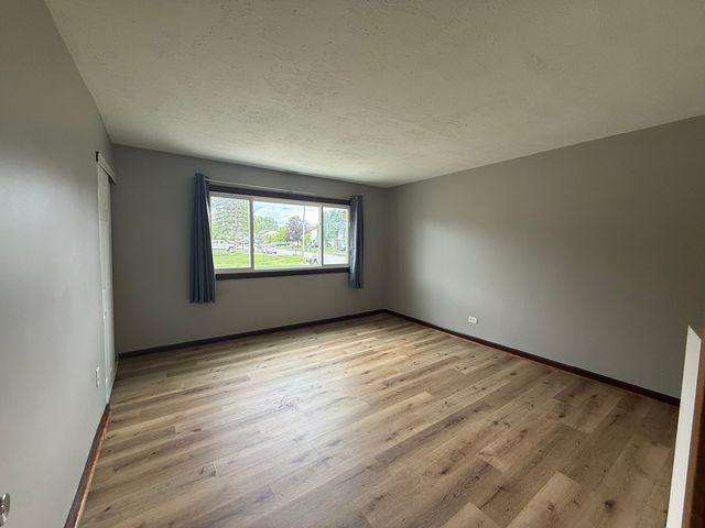 1954 Nautilus Lane, Hanover Park, IL 60133