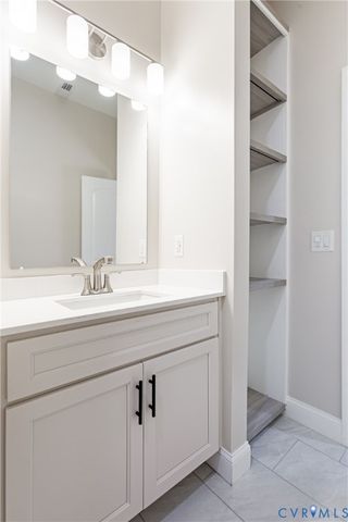 203 Lafayette Ave, Colonial Heights, VA 23834