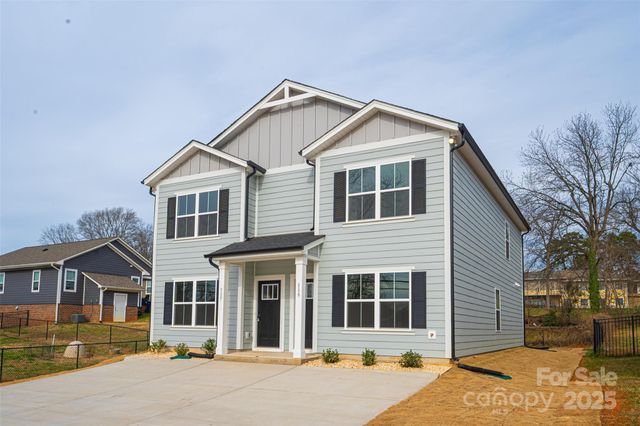 119 3rd Avenue SE, Hickory, NC 28602