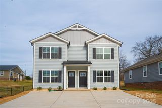 119 3rd Avenue SE, Hickory, NC 28602