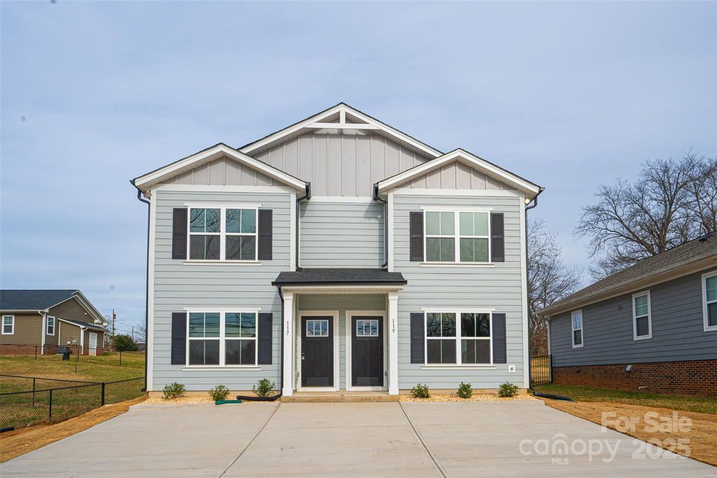 119 3rd Avenue SE, Hickory, NC 28602
