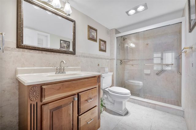 1620 S Ocean Boulevard 5L, Lauderdale-By-The-Sea # 5L, Pompano Beach, FL 33062