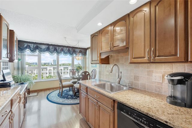 1620 S Ocean Boulevard 5L, Lauderdale-By-The-Sea # 5L, Pompano Beach, FL 33062