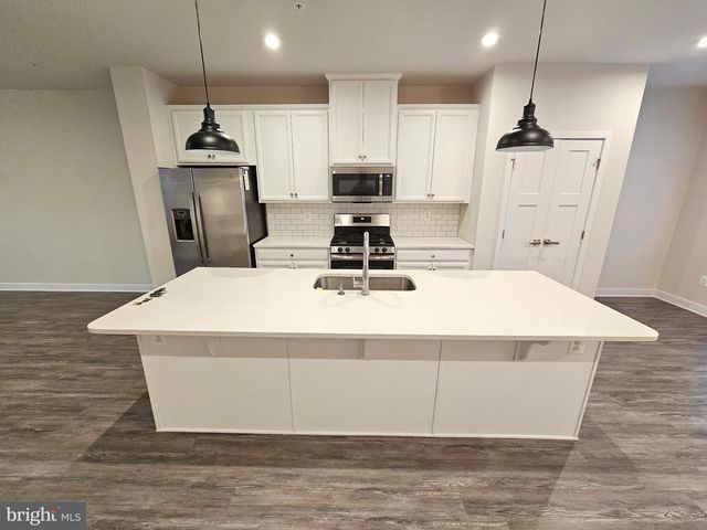 6234 ISLINGTON ST, Middle River, MD 21220