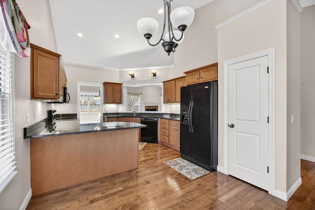 5446 Baraboo Court 5446, Davenport, IA 52804