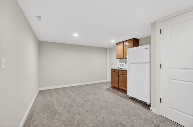 5446 Baraboo Court 5446, Davenport, IA 52804