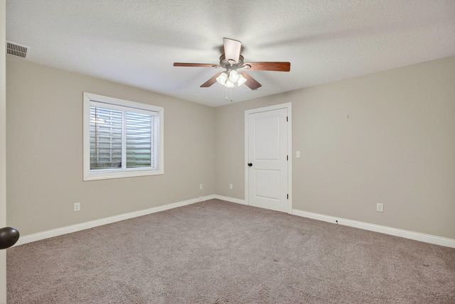 5446 Baraboo Court 5446, Davenport, IA 52804