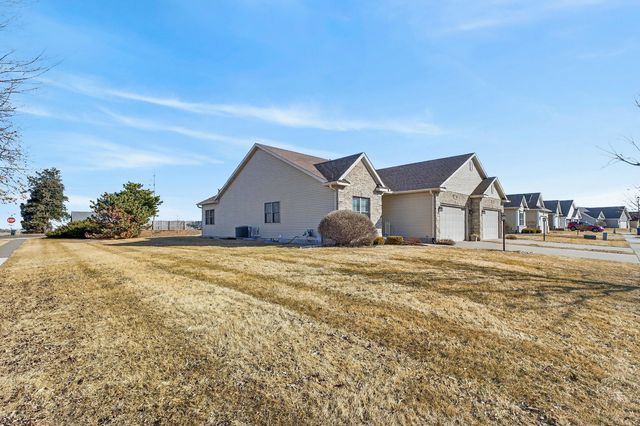 5446 Baraboo Court 5446, Davenport, IA 52804