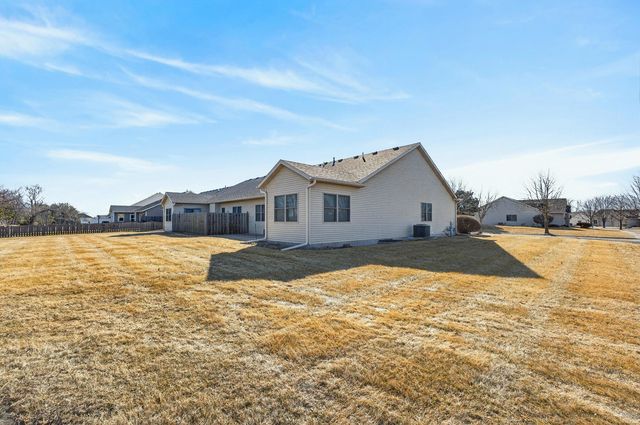 5446 Baraboo Court 5446, Davenport, IA 52804