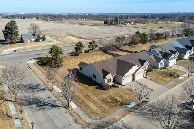 5446 Baraboo Court 5446, Davenport, IA 52804