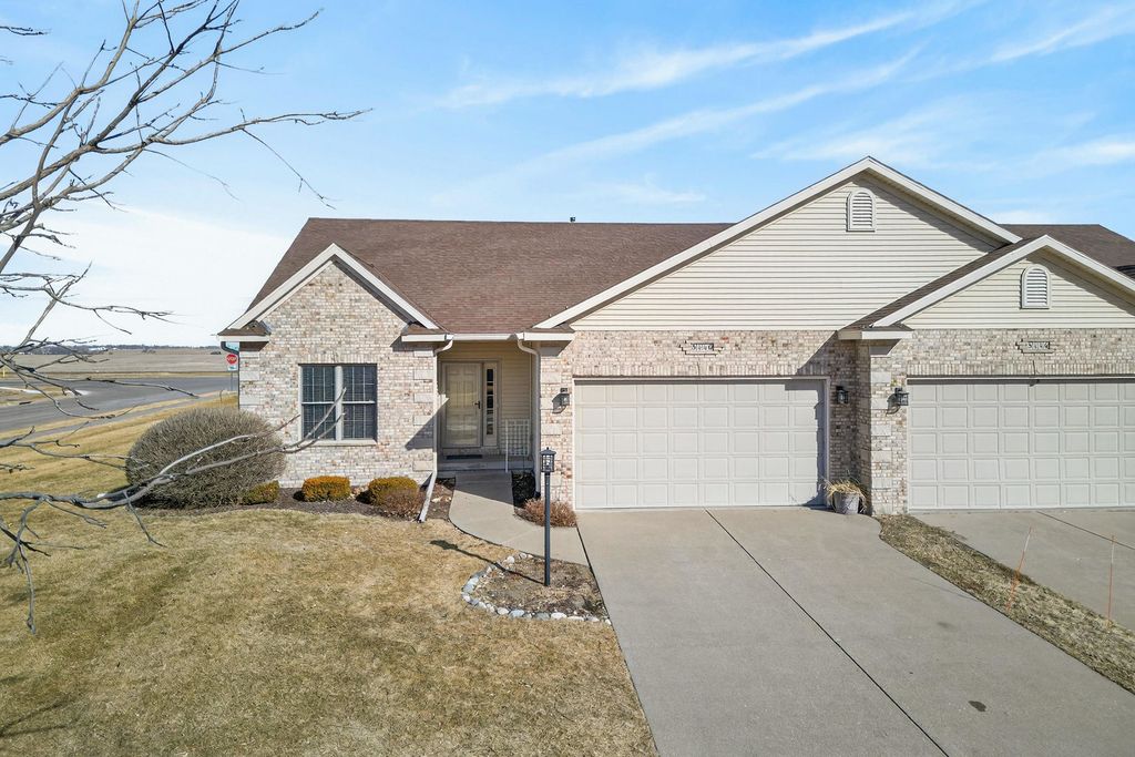 5446 Baraboo Court 5446, Davenport, IA 52804