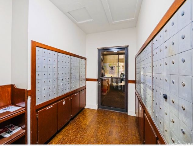 2140 Kuhio Avenue 2105, Honolulu, HI 96815