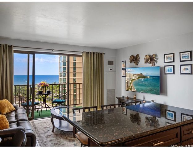 2140 Kuhio Avenue 2105, Honolulu, HI 96815