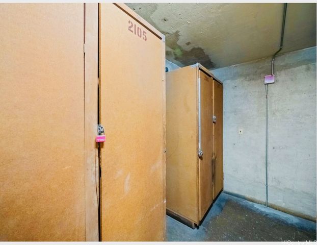 2140 Kuhio Avenue 2105, Honolulu, HI 96815