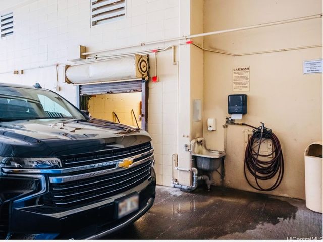 2140 Kuhio Avenue 2105, Honolulu, HI 96815