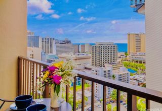 2140 Kuhio Avenue 2105, Honolulu, HI 96815