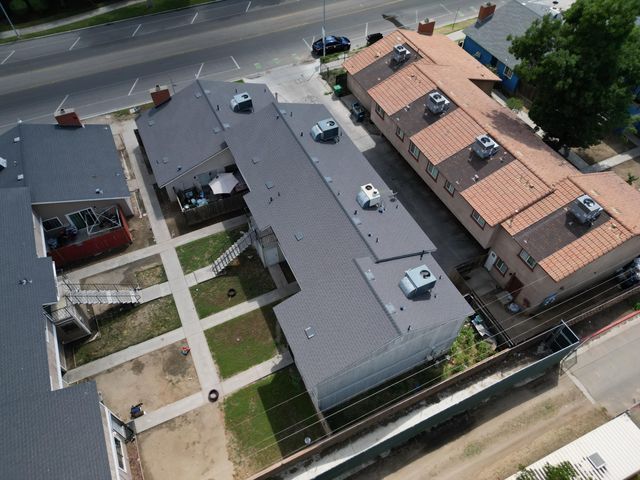 4833 E Lane Avenue, Fresno, CA 93727