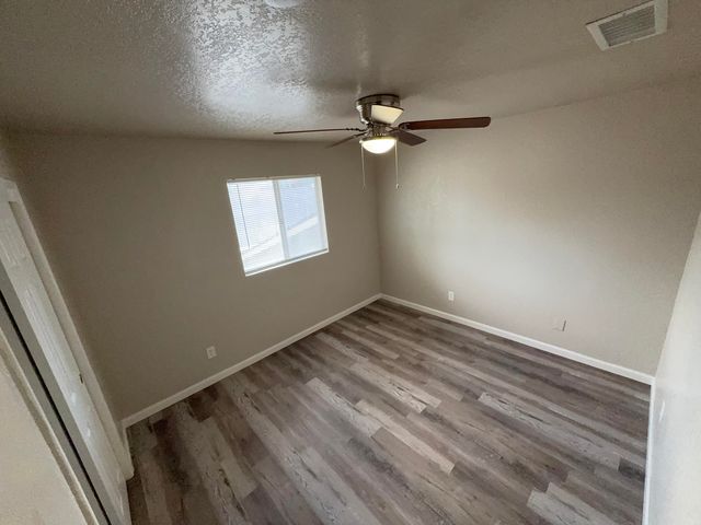 4833 E Lane Avenue, Fresno, CA 93727