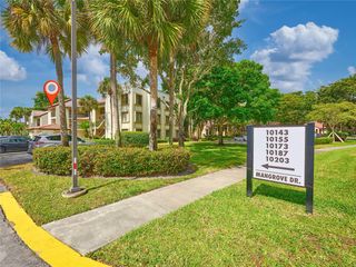 10143 Mangrove Drive 303, Boynton Beach, FL 33437