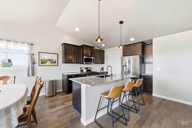 2025 N Thistle Dr, Kuna, ID 83634