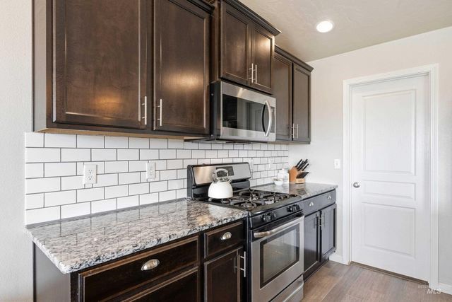 2025 N Thistle Dr, Kuna, ID 83634