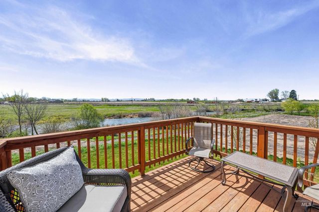 2025 N Thistle Dr, Kuna, ID 83634
