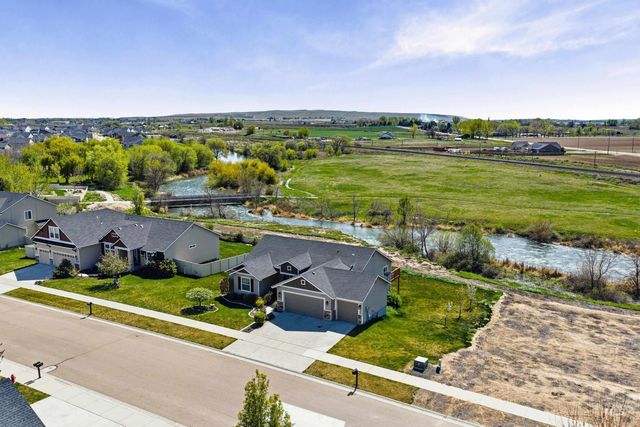 2025 N Thistle Dr, Kuna, ID 83634