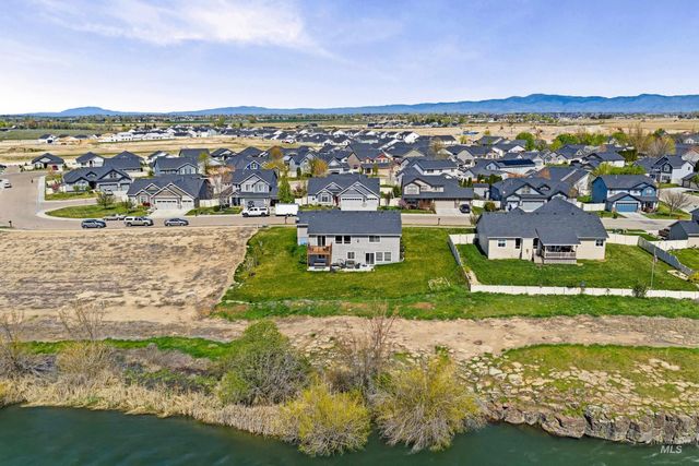 2025 N Thistle Dr, Kuna, ID 83634