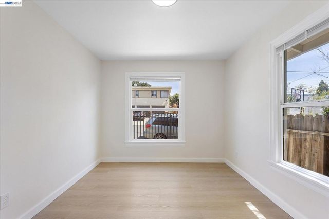 2215 E 29th Street, Oakland, CA 94606