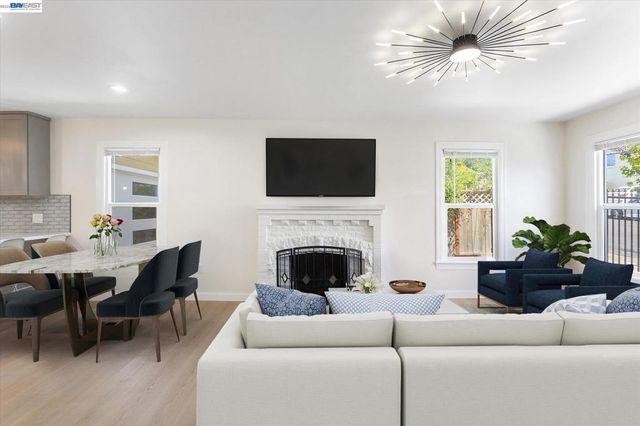 2215 E 29th Street, Oakland, CA 94606