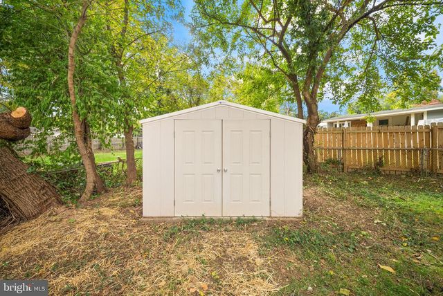 13700 MARBURY LN, Woodbridge, VA 22191
