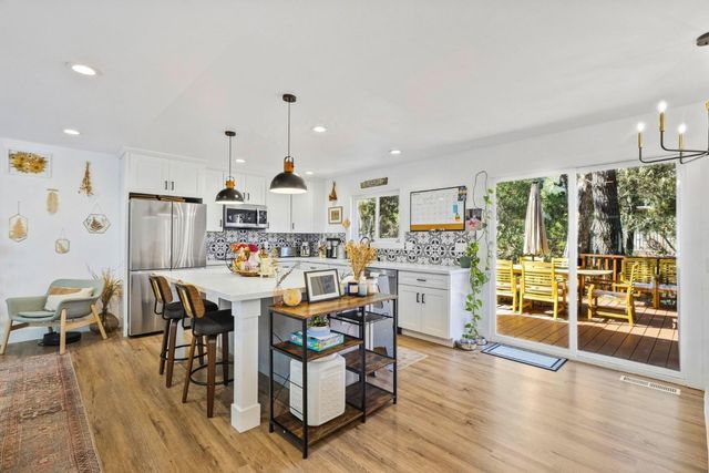 20 Crandall Road, Monterey, CA 93940
