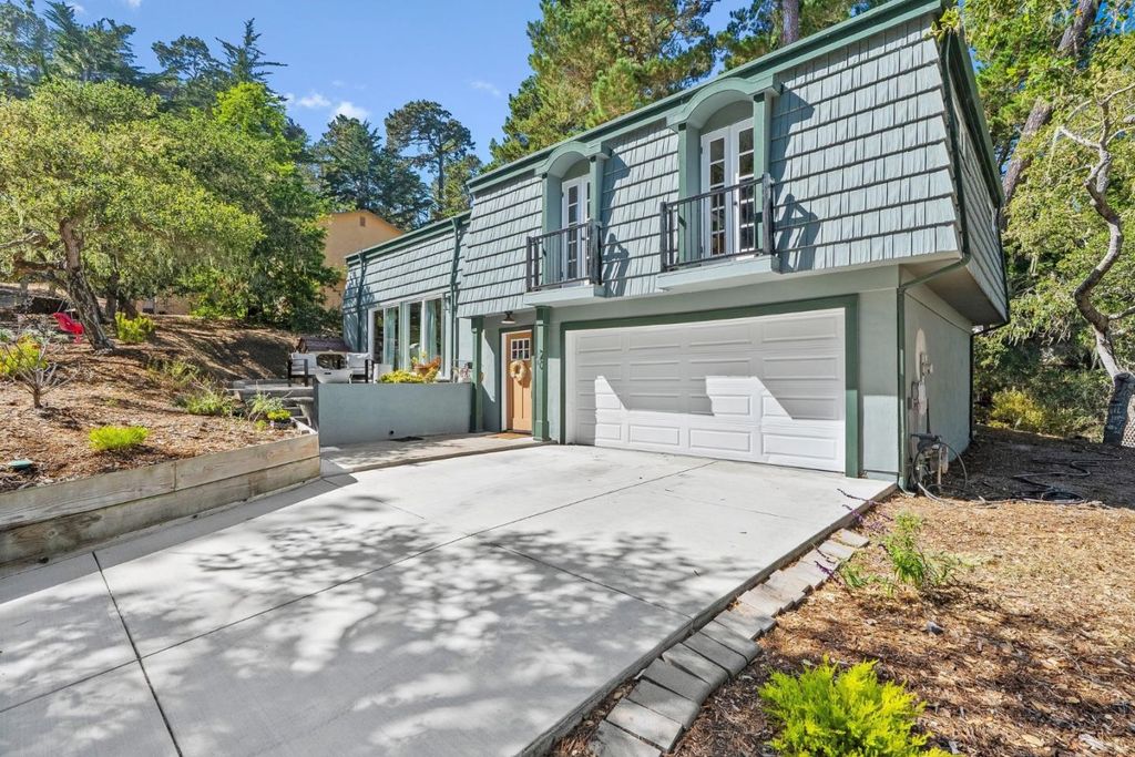 20 Crandall Road, Monterey, CA 93940