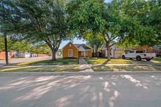 3901 Frazier Avenue, Fort Worth, TX 76110