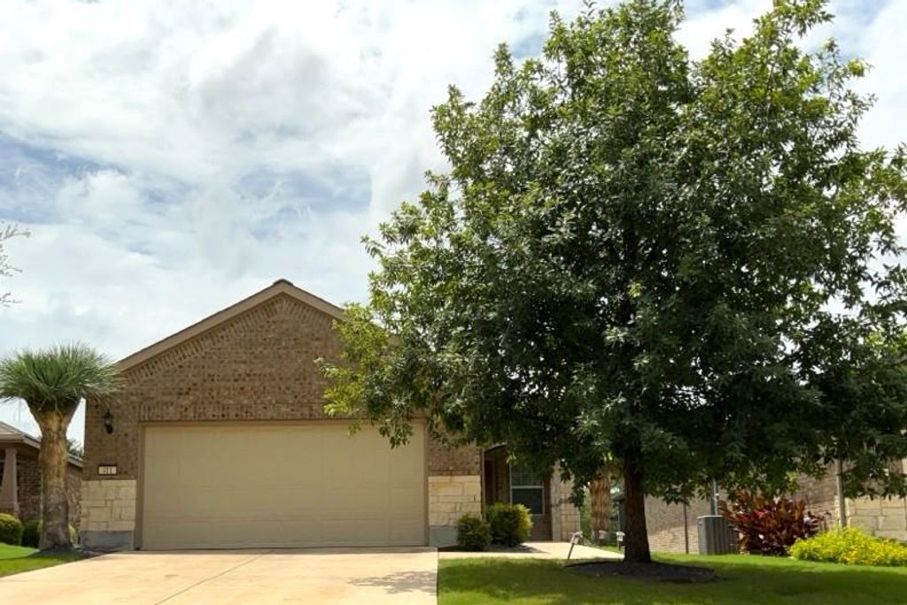 411 Kickapoo Creek LN, Georgetown, TX 78633
