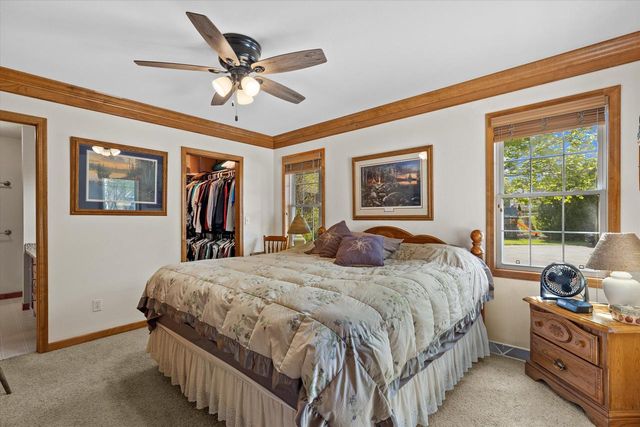 501 Drumlin COVE, Slinger, WI 53086