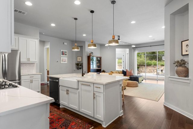 341 Hazy Hills LOOP, Dripping Springs, TX 78620