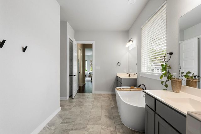 341 Hazy Hills LOOP, Dripping Springs, TX 78620
